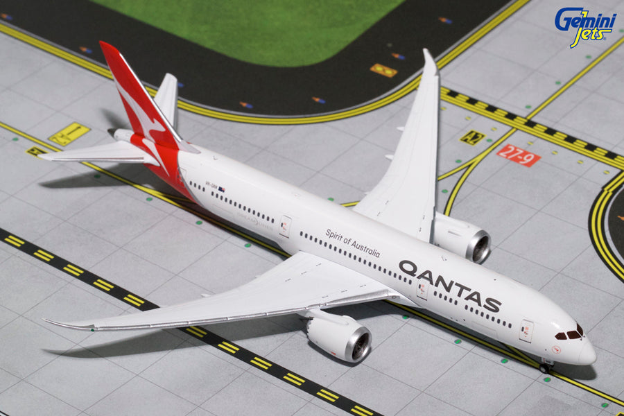 Gemini Jets 1/400 B7879 Qantas New Livery Dreamliner VHDRM