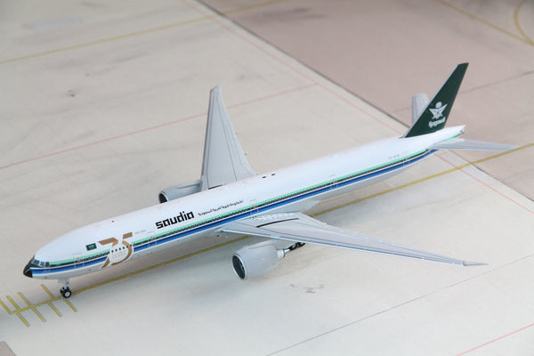 1/200 Saudi Arabian Airlines B777300(ER) Retro (HZAK28)