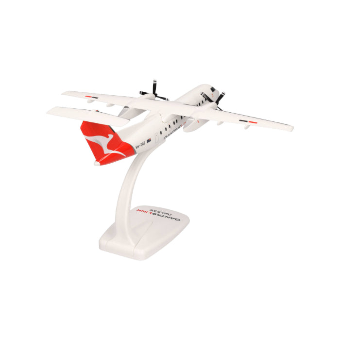 image2_1/100 SNAP FIT Qantaslink DHC-8-300 - VH-TQZ "Bundaberg"