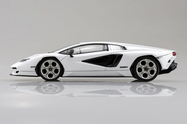 1/32 SNAP Lamborghini Countach LPI 800-4 (White)