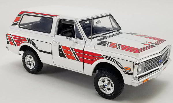 1/18 Chevy Blazer Feathers Package