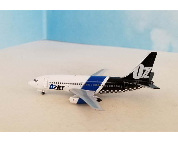 1/400 Ozjet Boeing 737-200 VHOZQ