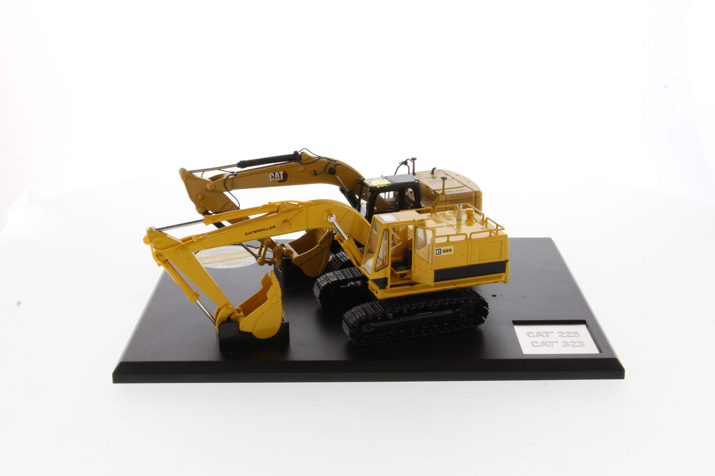 定番限定SALE★ Caterpillar 323 Hydraulic Excavator　Next Generation Designショベル 建設機械模型 工事車両 1/50 ミニカー 建設車両、作業車