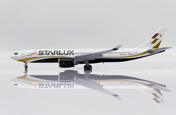 1/400 Starlux Airlines A330-900neo B-58302 "Pink Ribbon"