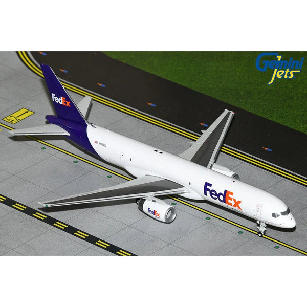 image1_1/200 FedEx Express B757-200SF N921FD