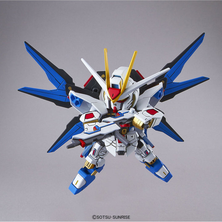 SD Gundam EX-Standard Strike Freedom Gundam_2