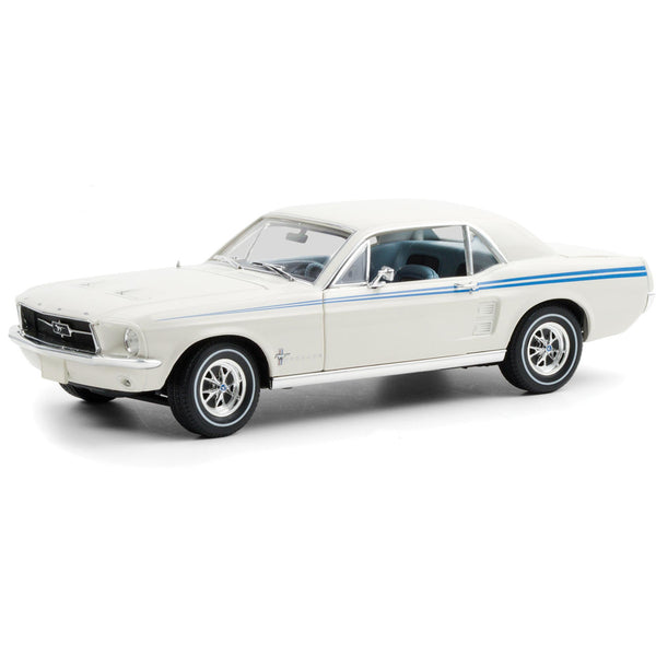 1/18 1967 Ford Mustang Pacesetter Special White_1