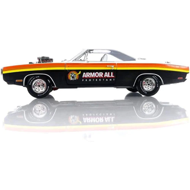 1/18 Armor All 1970 Dodge Charger with Blown Engine_2