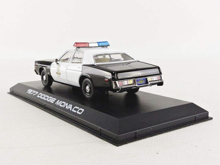 1/43 The Terminator (1984) 1977 Dodge Monaco Metropolitan Police_3