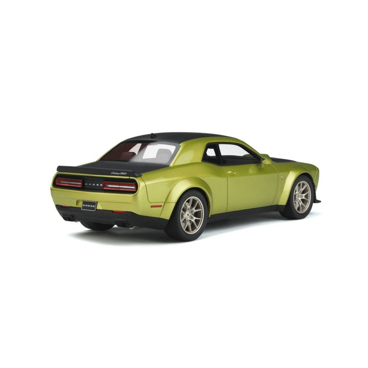 1/18 Green Dodge Challenger R/T Scat Pack Wide Body 50th Anniversary_2