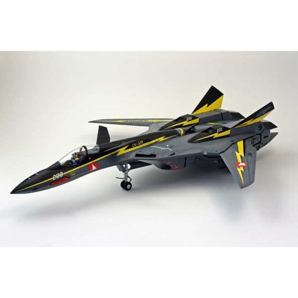 1/48 VF-19A "SVF-569 Lightnings"