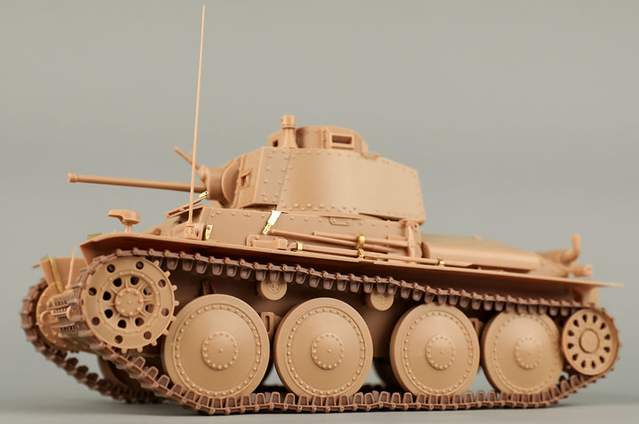 1/16 Pzkpfw 38(T) Ausf.E/F Plastic Model Kit_8