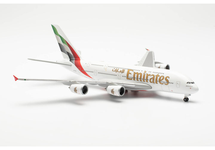 1/500 Emirates Airbus A380 - New Colors_4