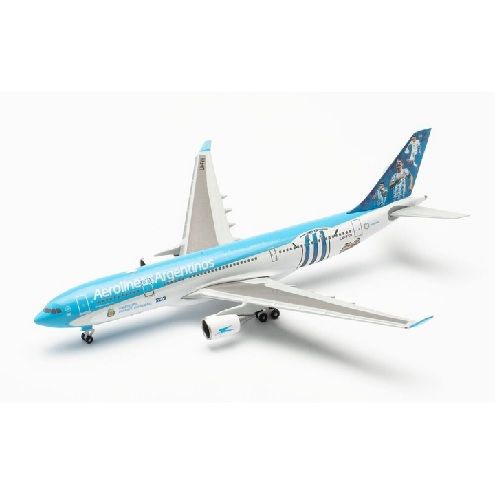 1/500 Aerolíneas Argentinas Airbus A330-200 - Selección de Argentina_1