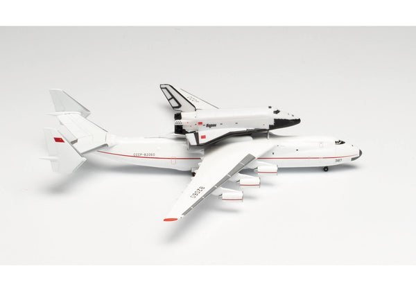 1/400 Antonov AN225 Mriya and RKK Energiya Buran Space Orbiter OK1.01 Set