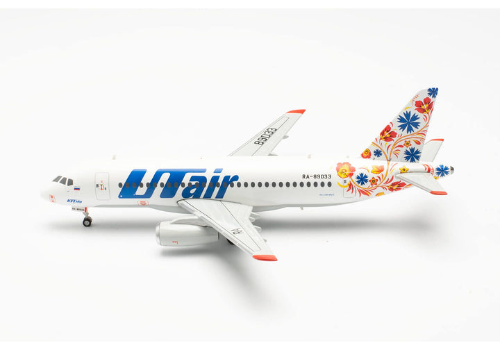 1/200 UTair Express Sukhoi Superjet 100_2