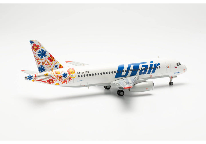 1/200 UTair Express Sukhoi Superjet 100_3