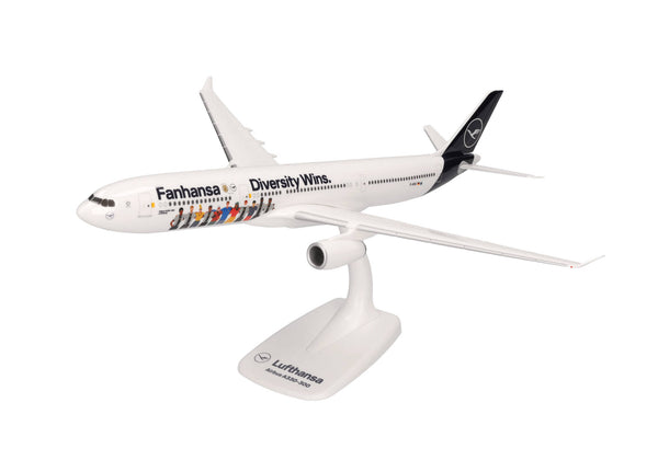 1/200 SNAP Lufthansa Airbus A330-300 'Fanhansa - Diversity Wins'