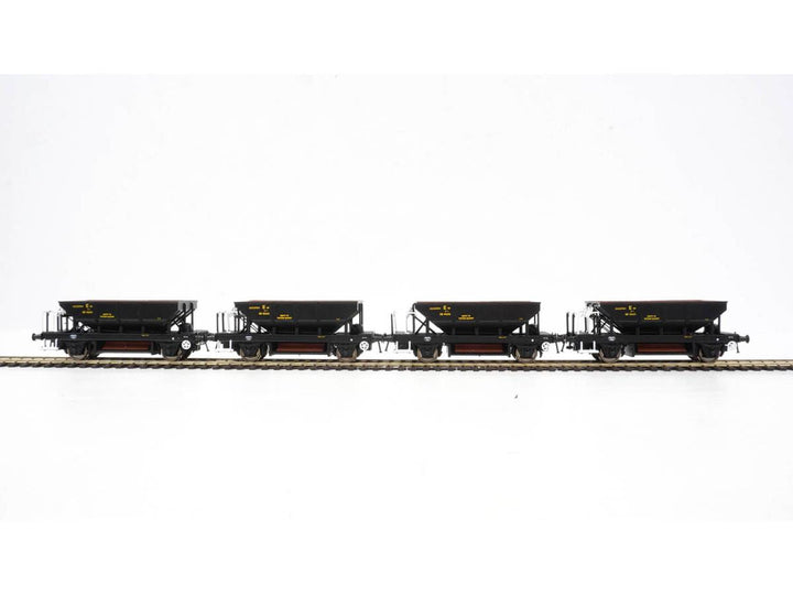 OO Class 14 Train Pack BR Green D9553 w/4 BR Black Dogfish Wagons