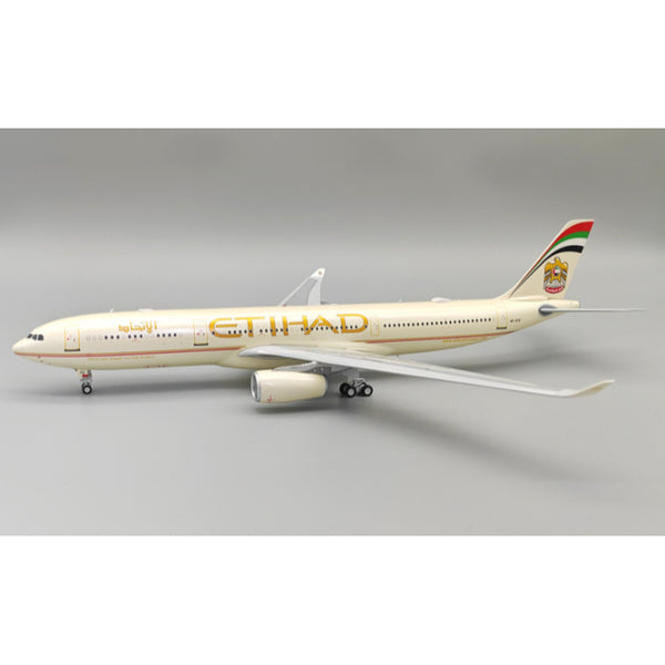 1/200 Etihad Airways A330-300 A6-AFE