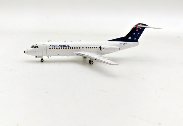 1/200 Ansett Australia Fokker F28-4000 Fellowship VH-EWB ''Flag Livery''