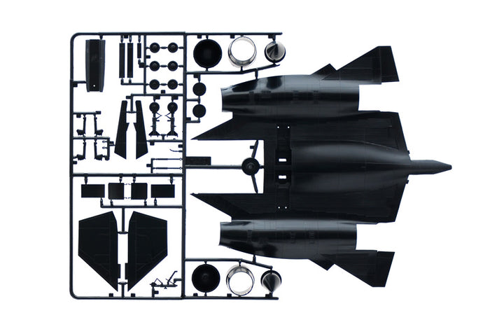 1/72 SR 71 Blackbird with Drone_4