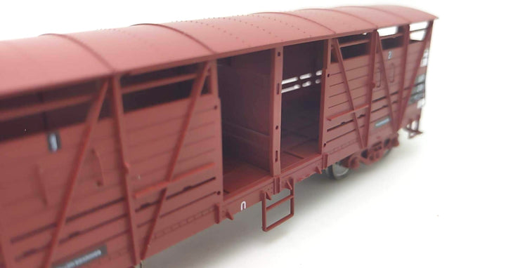 HO Scale VR Cattle Wagon 3-Pack E Contents MF7 MF21 MF23_2