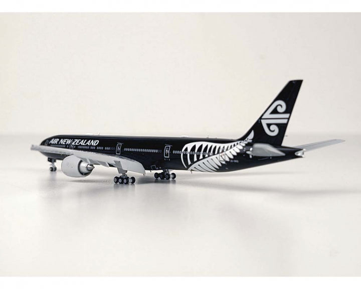 1/400 Air New Zealand B777-300ER ZK-OKQ "All Blacks" (Flaps Down)_3