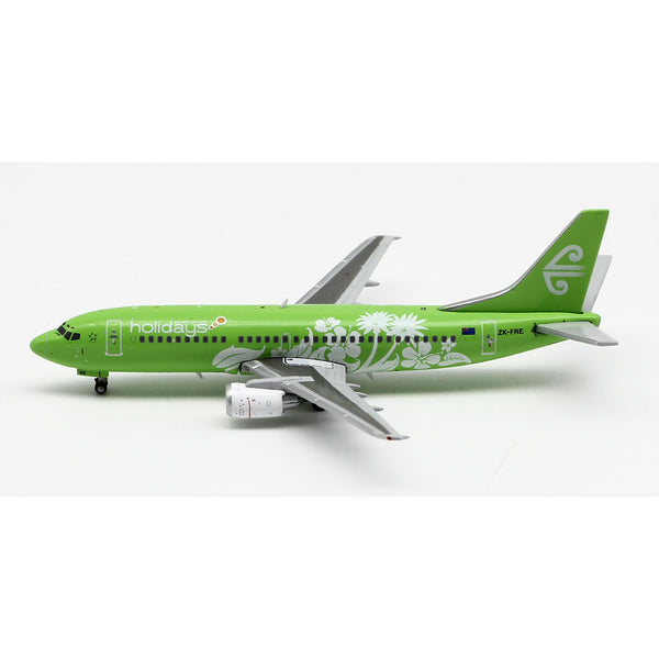 1/400 Air New Zealand Holidays B737-300 ZK-FRE