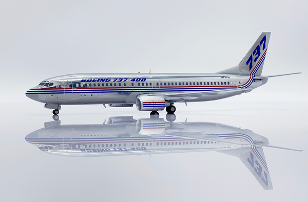 1/200 Boeing House Color 737-400 "Polished" Reg: N73700 with Stand