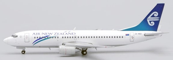 1/400 Air New Zealand Boeing 737-300 Reg: ZK-NGD with Antenna