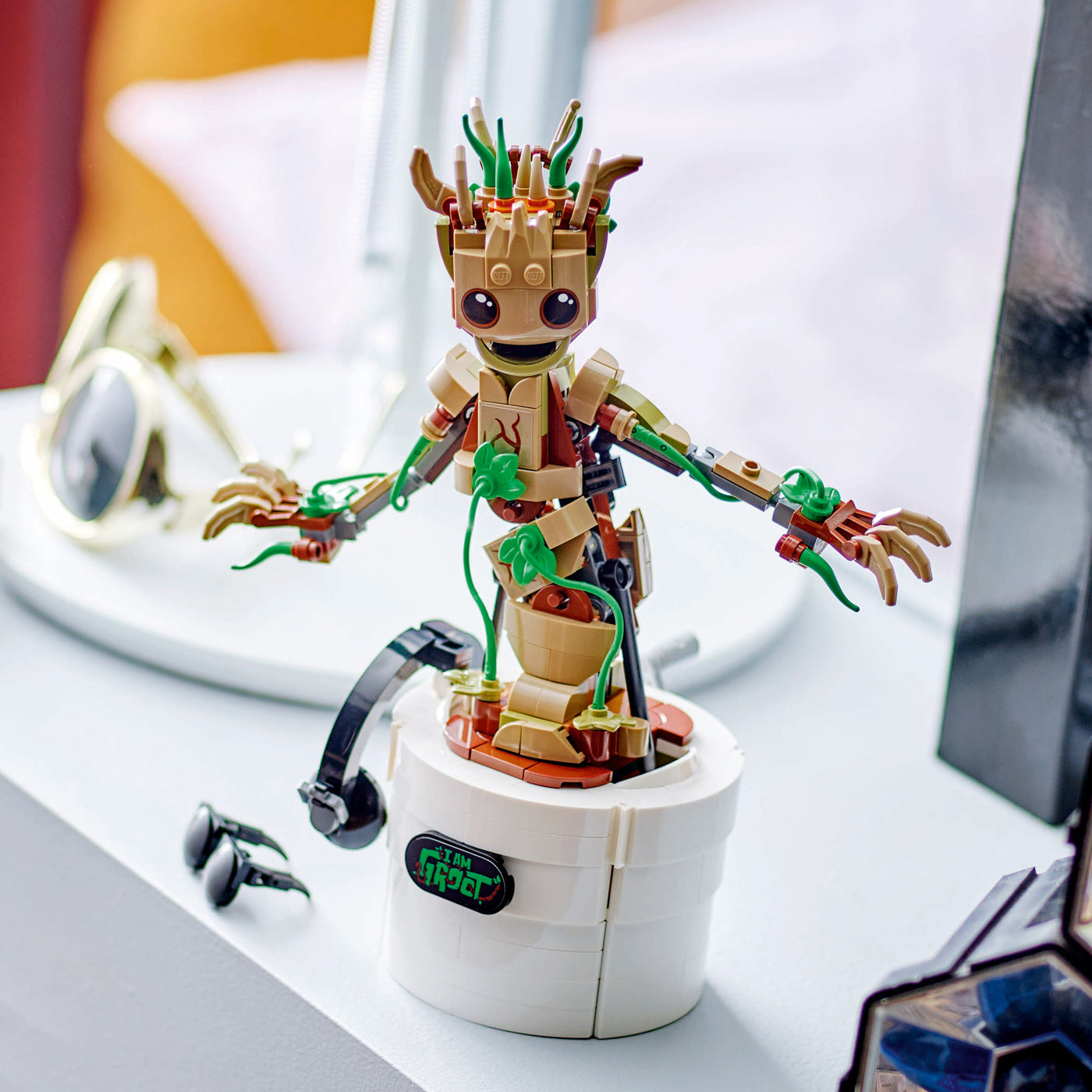 Dancing Groot