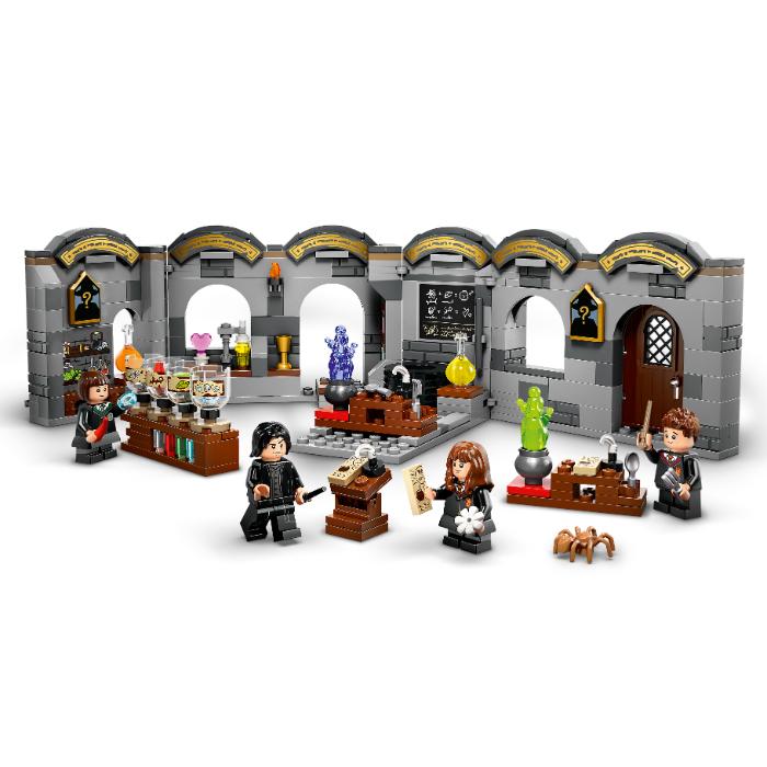 Hogwarts™ Castle: Potions Class