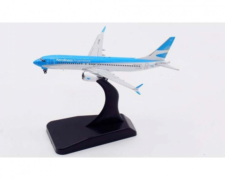 1/400 Aerolineas Argentinas B737 MAX 8 LVHKV_2