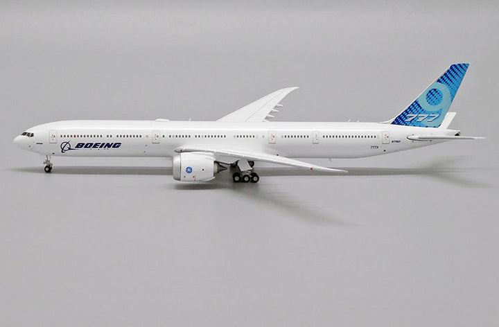 1/400 Boeing Company B777-9 N779XY_2