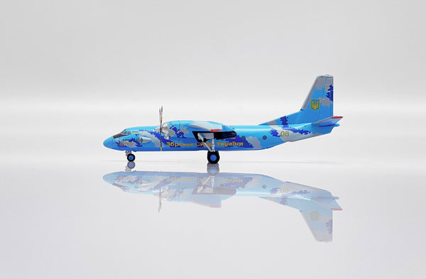 1/400 Ukraine Air Force Antonov An-26 08