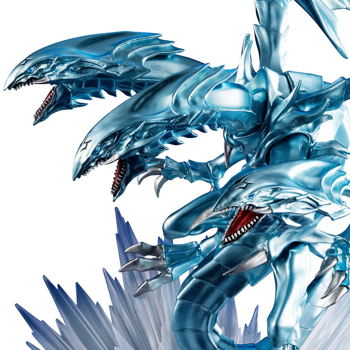 MONSTERS CHRONICLE Yu-Gi-Oh! Duel Monsters Blue Eyes Ultimate Dragon_2