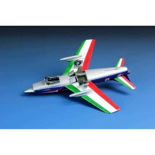 1/72 G.91R Light Fighter-Bomber Without Badge of FRECCE Tricolori_4