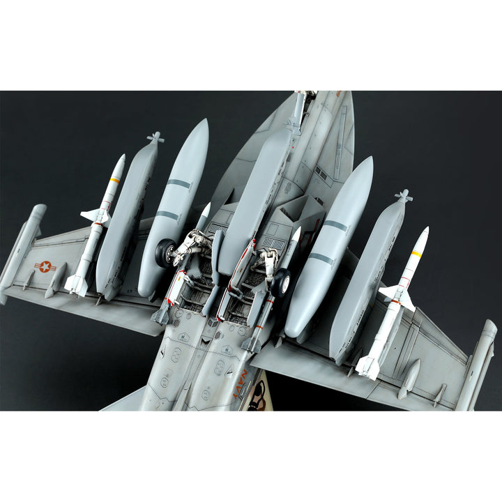 1/48 Boeing EA-18G Growler Electronic Attack Aircraft Plastic Model Kit_12