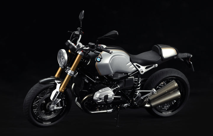 1/9 BMW R nineT Plastic Model Kit_1