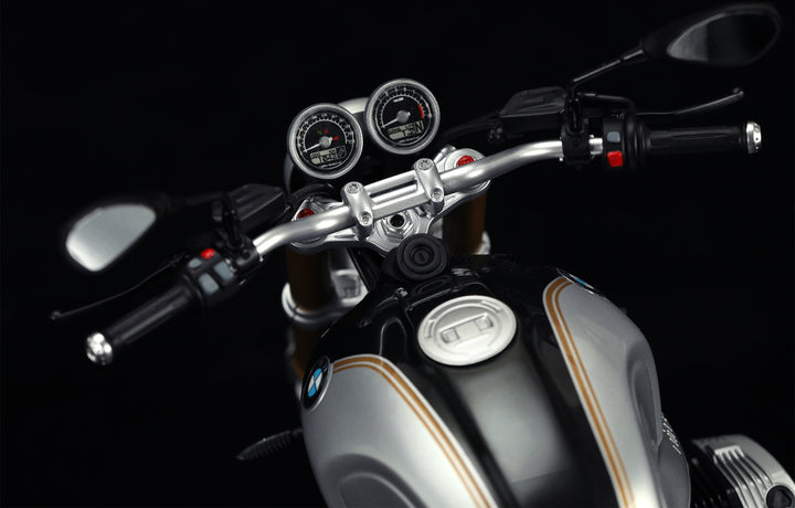 1/9 BMW R nineT Plastic Model Kit_4