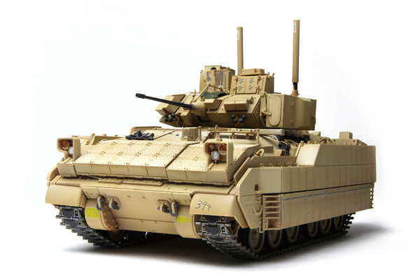 1/35 U.S. Infantry Fighting Vehicle M2A3 Bradley with Busk III