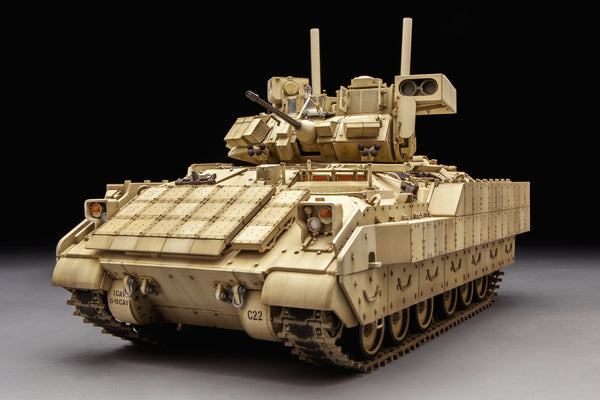 1/35 U.S. Cavalry Fighting Vehicle M3A3 Bradley with BUSK III_1