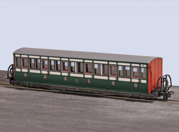 OO-9 GLT FR Short "Bowsider" Bogie Coach – Early Preservation Green 17