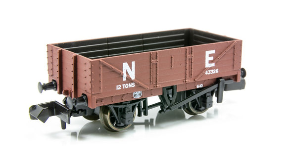 N RTR 9ft 5 Plank Open Wagon NE Brown