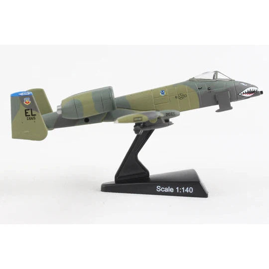 1/140 A-10 Warthog Flying Tigers_3