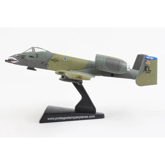 1/140 A-10 Warthog Flying Tigers_4