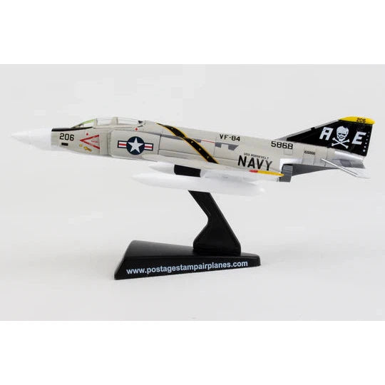 1/155 F-4 Phantom II Jolly Rogers_4