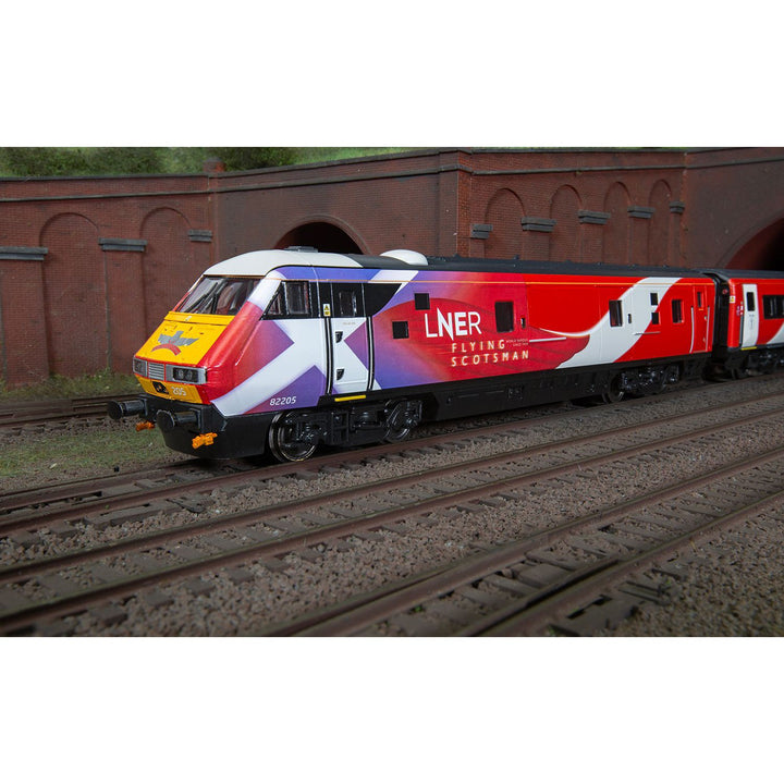 LNER FLYING SCOTSMAN MK4 DVT 82205  ERA 11_6