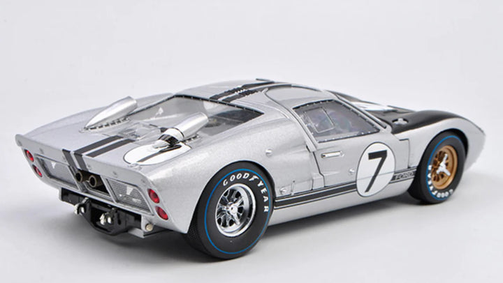 1/18 #7 1966 Ford GT40 Mk II Silver_4